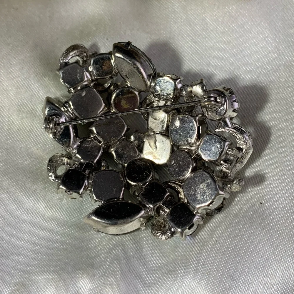 Vintage Silver Tone Blue Rhinestone Marquise and Round Cluster Brooch Call OUT - Picture 3 of 4